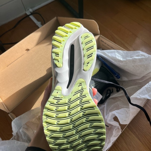 Mizuno wave neo wind - Picture 4 of 6